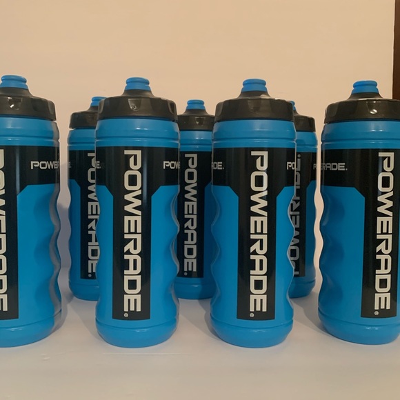Lot of 11 Powerade Water Squeeze Bottles 32 ounces - Picture 4 of 7